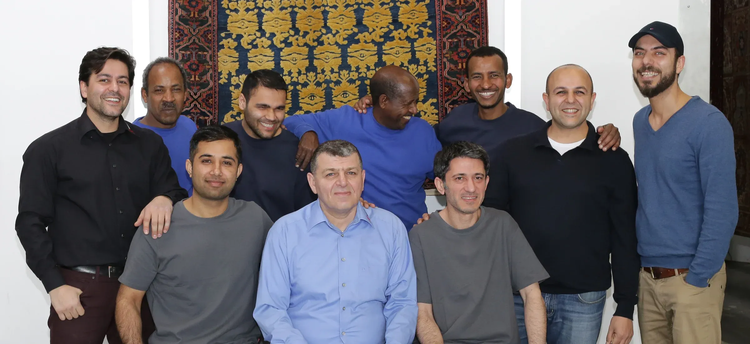 Das Team der A&F Orient-Teppichservice GmbH in der Manufaktur